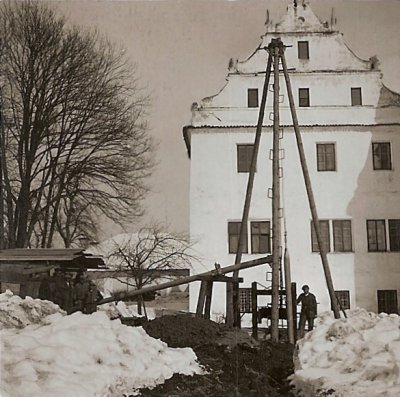 Zámek   budovatelská